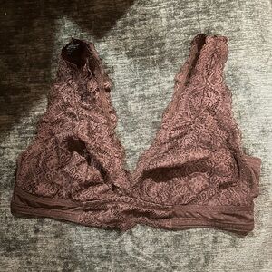 Elegant Lace Bralette in Black